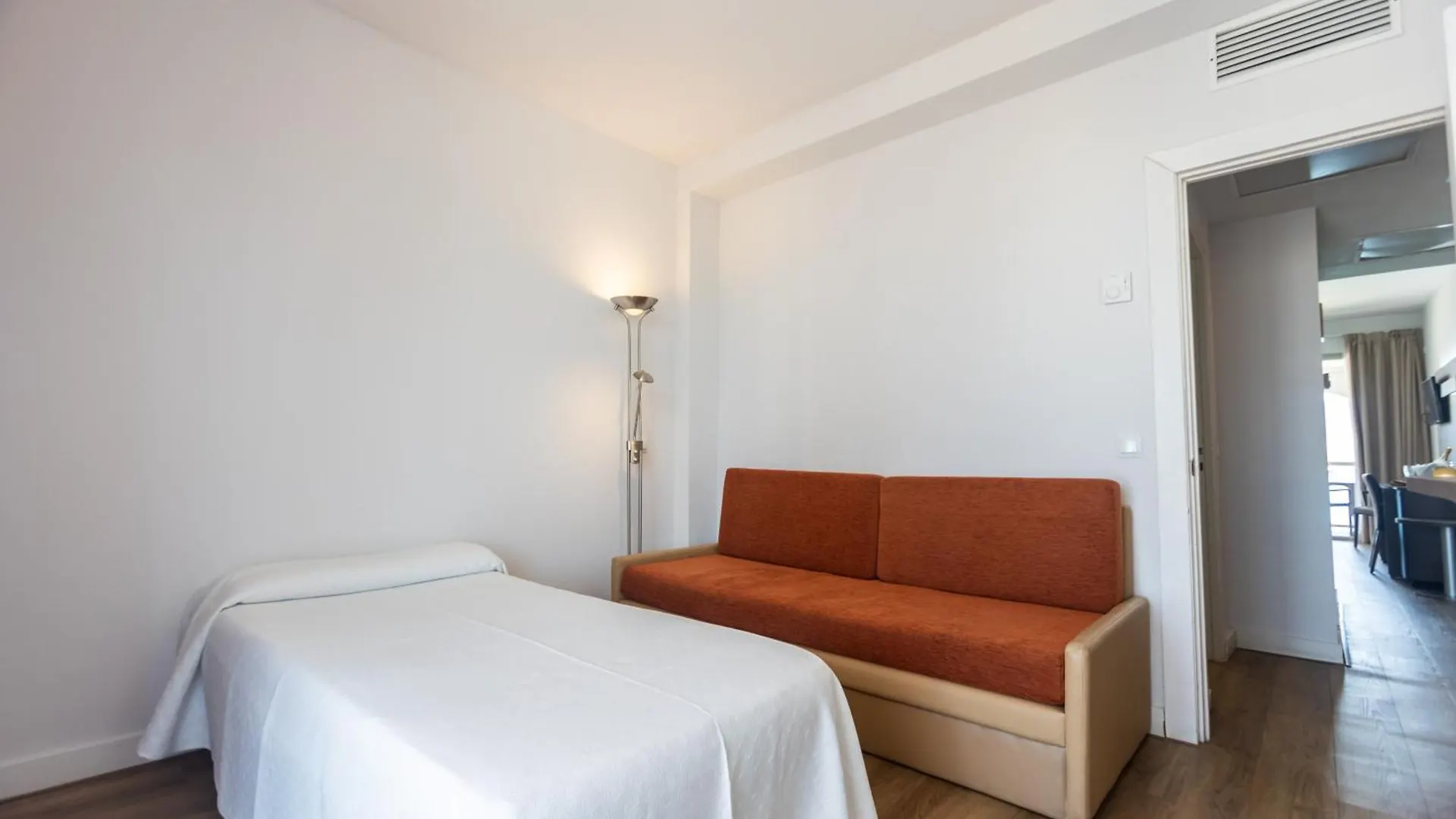 Seramar Hotel Comodoro Playa Palmanova 4*,  Spanyolország